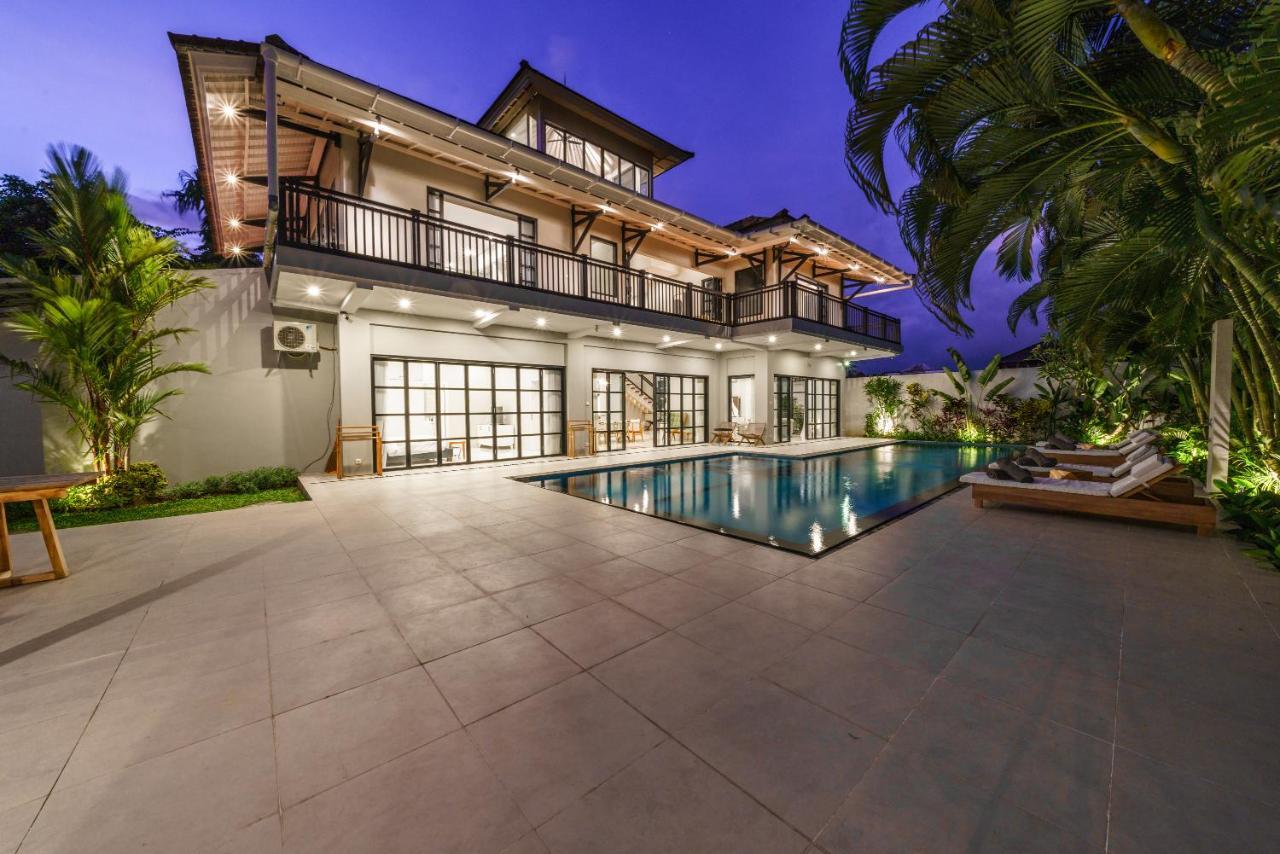 Villa Okenada - Modern 5-Bedroom Pool Villa In Berawa! Canggu Екстериор снимка