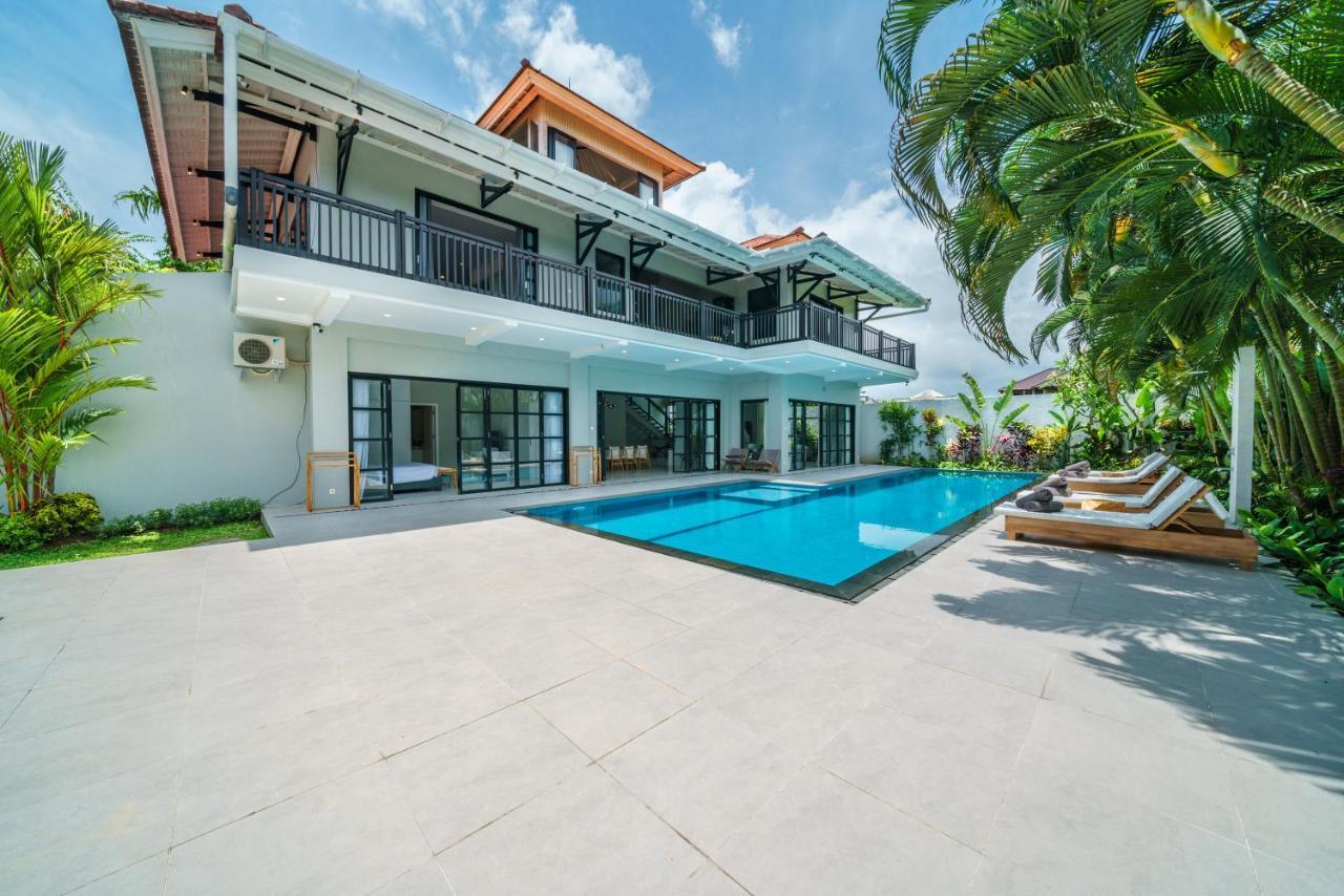Villa Okenada - Modern 5-Bedroom Pool Villa In Berawa! Canggu Екстериор снимка