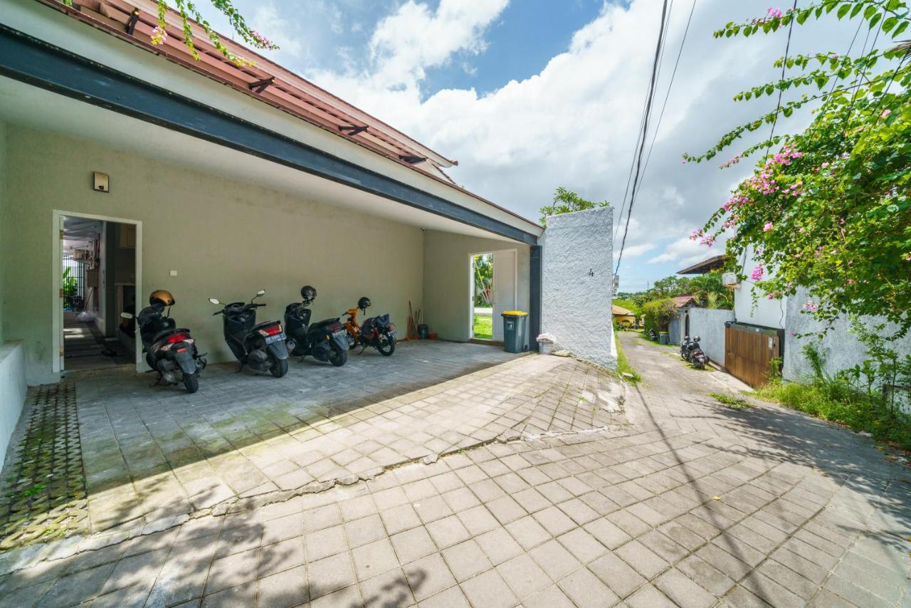 Villa Okenada - Modern 5-Bedroom Pool Villa In Berawa! Canggu Екстериор снимка